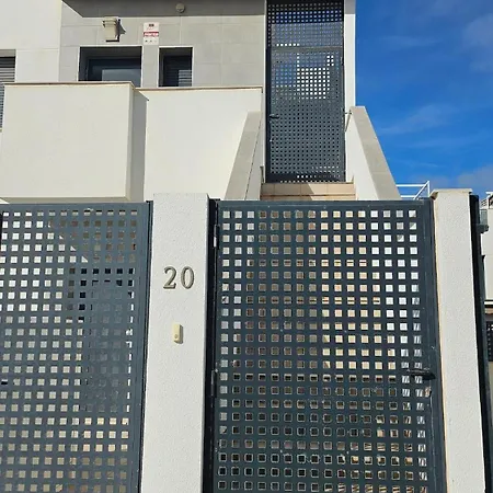 Sunny Penthouse In Horadada דירה *